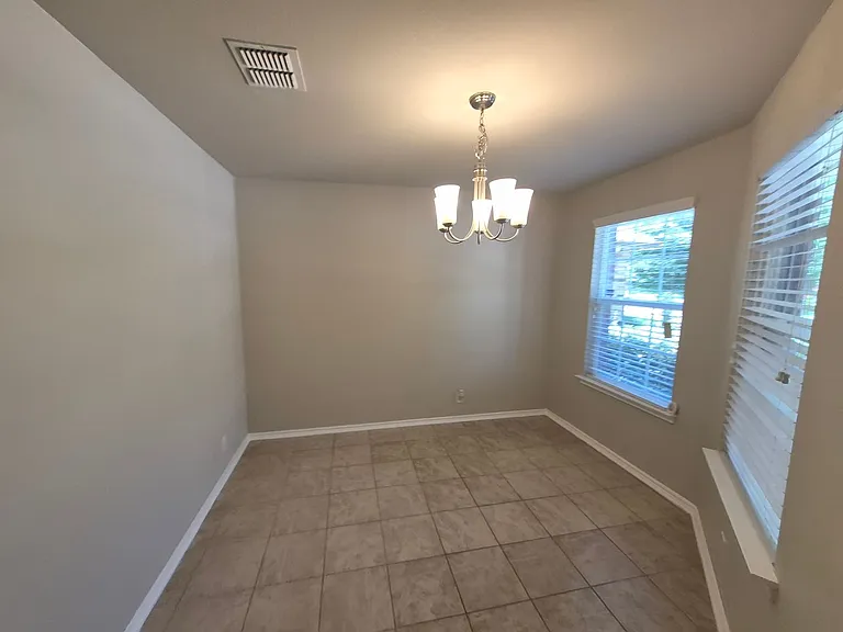 10213 Metz Valley — Photo 3
