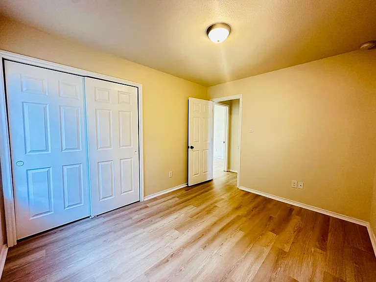 8711 Pensive Dr — Photo 18