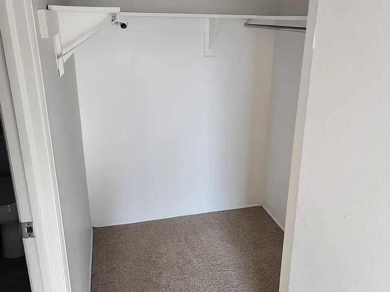 1265 N Race St #409 — Photo 17