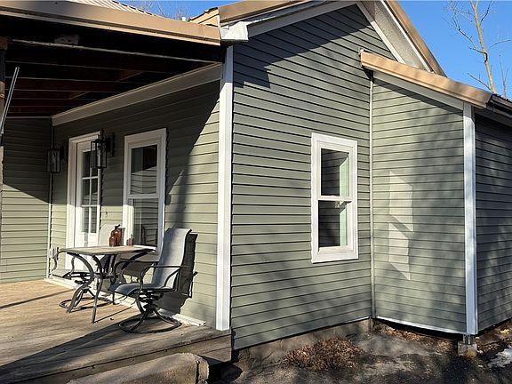 2nd image of 1667 Quaker Rd