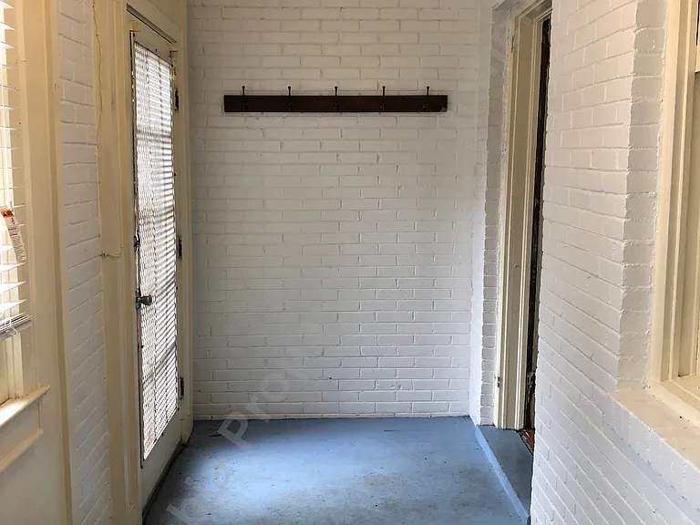 109 Harden St — Photo 3