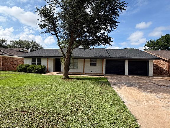 2nd image of 220 Sandalwood Ln