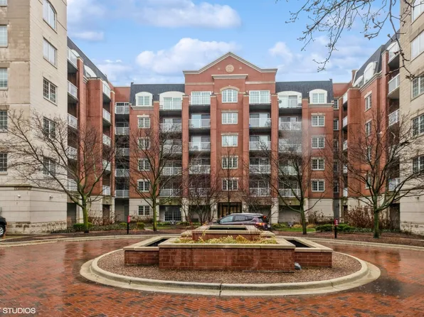 4811 N Olcott Ave Unit 211, Harwood Heights, IL 60706