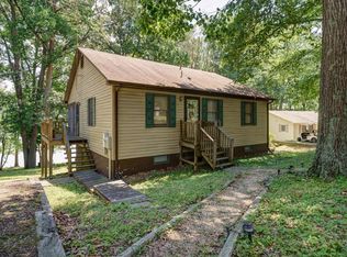 262 Mooresville Park Cir, Clarksville, VA 23927