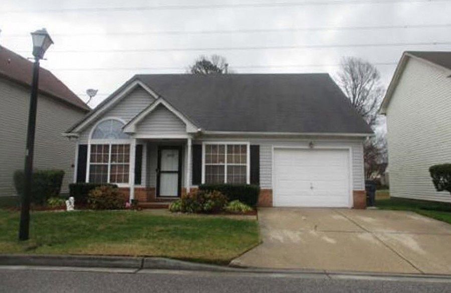 1st image of 2205 Holly Berry Ln
