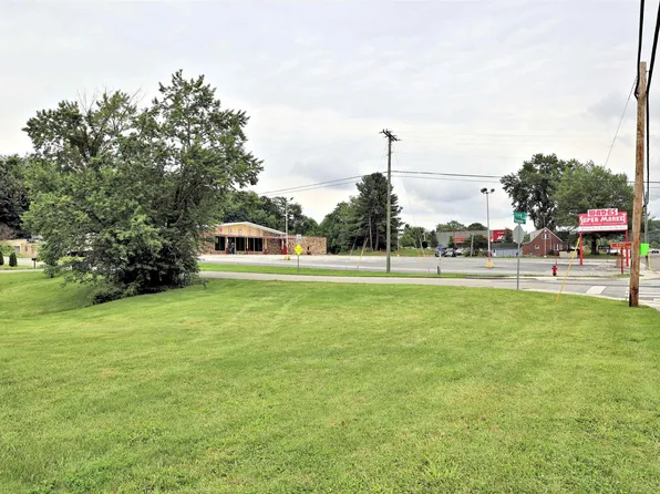 Roanoke St, Christiansburg, VA 24073