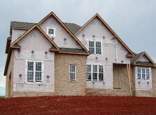 213 Two Creek Dr, Lynchburg, VA 24502