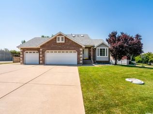 1276 E Bogey Dr, Fruit Heights, UT 84037
