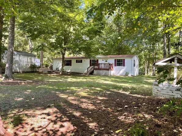 35 Laurel Ct, Bracey, VA 23919