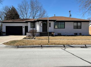 919 N Williams Ave, Hastings, NE 68901