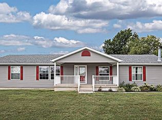 302 S Dew St, Summerfield, IL 62289