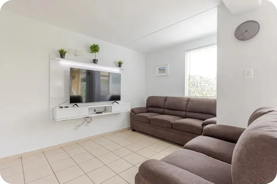 10 Cll Oeste — Photo 4