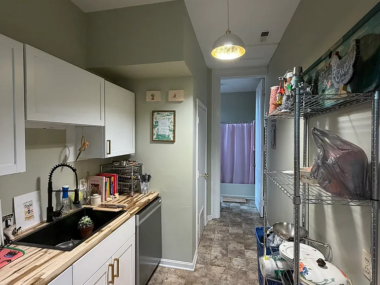 1130 S Brook St #2F — Photo 8