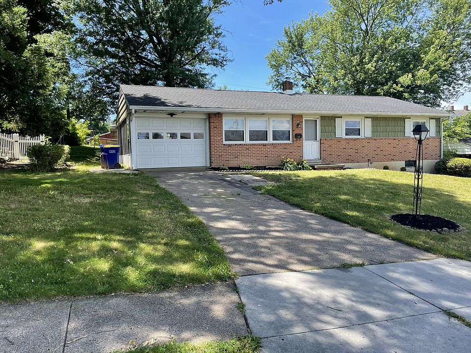 1st image of 550 Old Orchard Ln