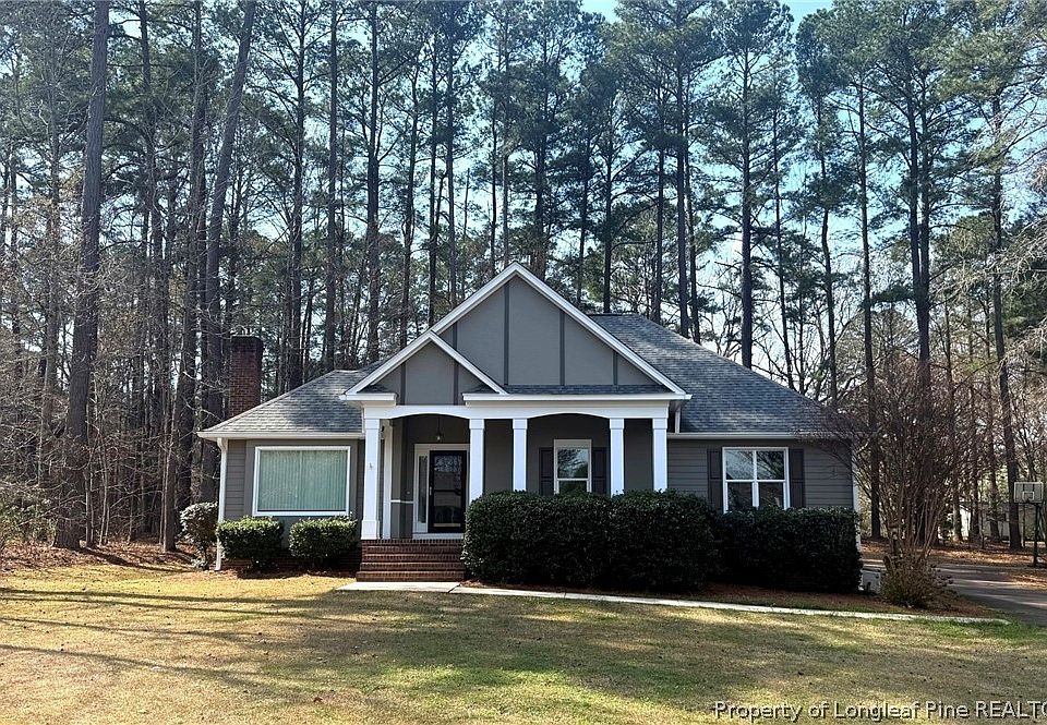 1st image of 235 Palace Dr