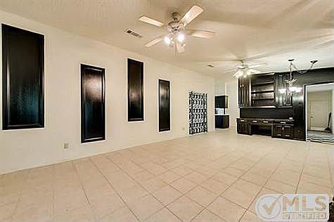 4th image of 3318 Shady Hollow Ln