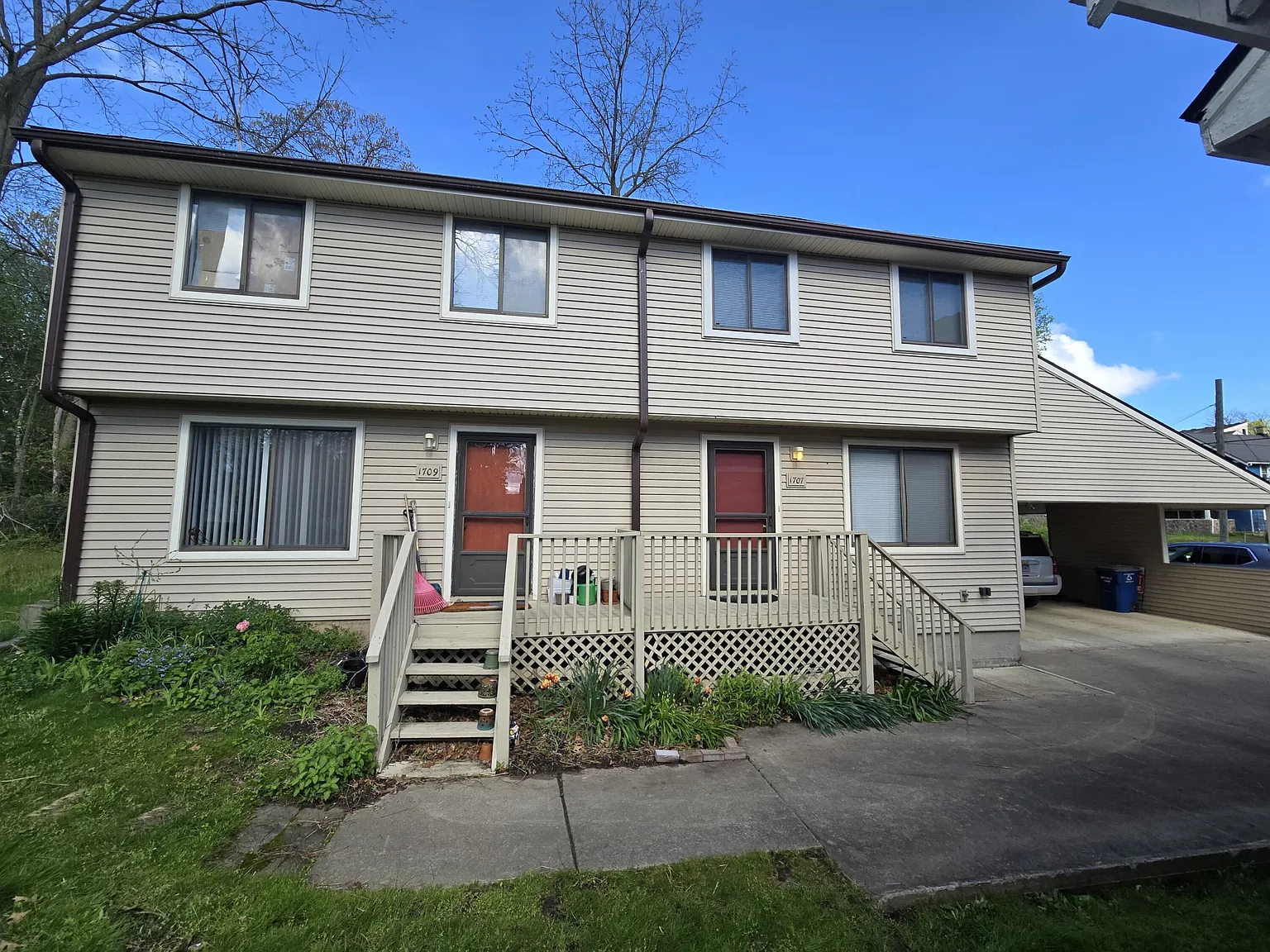 2 bed, 1.5 bath, 1065 sqft, $2,000 — Photo 3