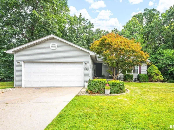 3705 W Saymore Ln, Peoria, IL 61615