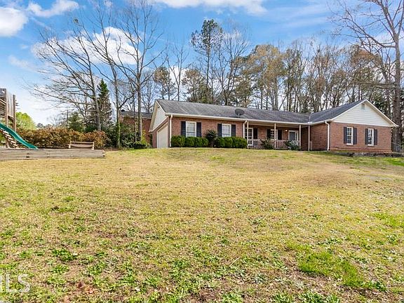 4th image of 944 Pop Laurin Ln