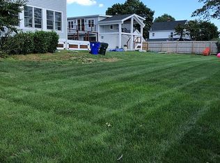 77 Cambridge St, Fairfield, CT 06824