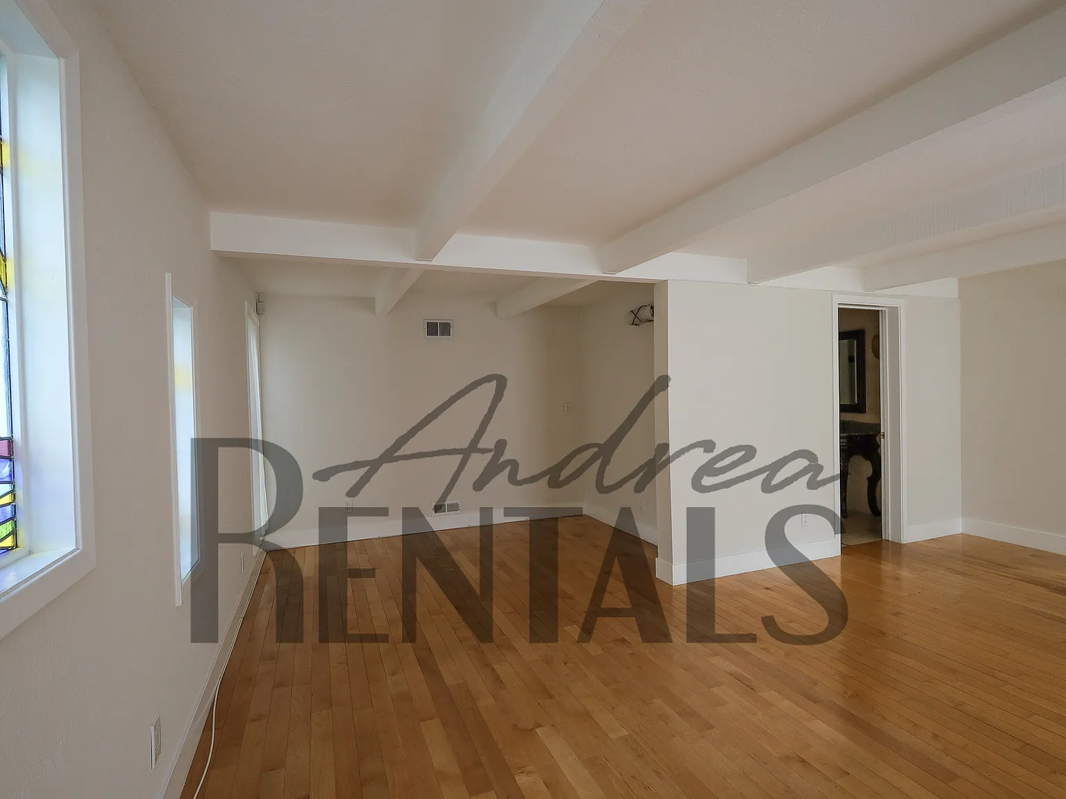 4 bed, 2446 sqft, $5,800 — Photo 4