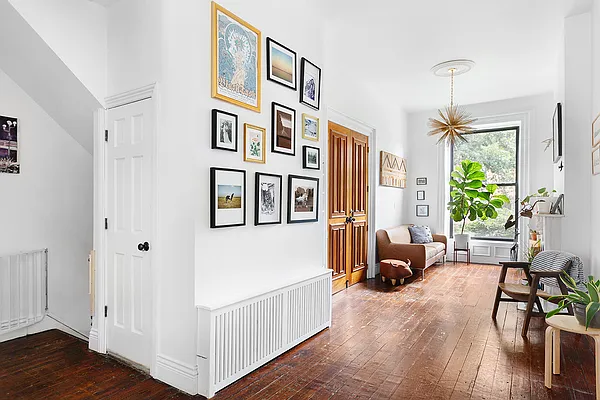 Sold by Compass | media 4