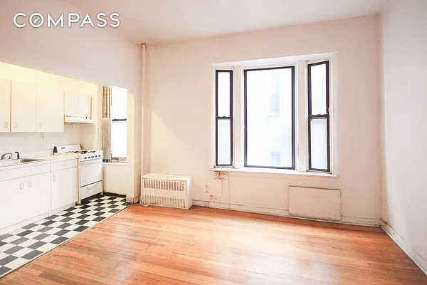 Rented by Compass | media 10