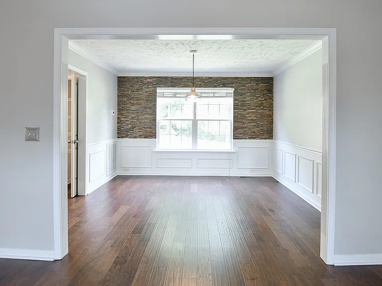 132 Tulip Grove Point — Photo 10