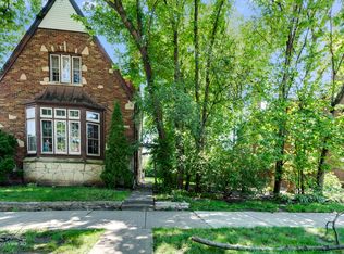 5811 N Christiana Ave, Chicago, IL 60659