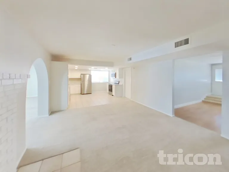 4832 N 87th Ln — Photo 20