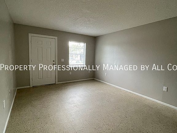 3rd image of 1523 Moonlite Dr