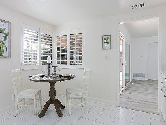 210 E Bay Blvd-007-24-KitchenDining-MLS_