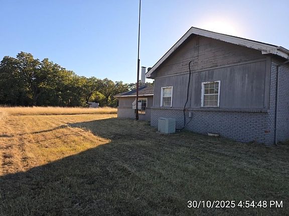 2nd image of 3842 E Elk Ave