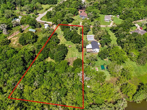 5th image of 18036 Hillside Dr