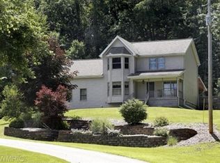 14311 North Ave, Bellevue, MI 49021