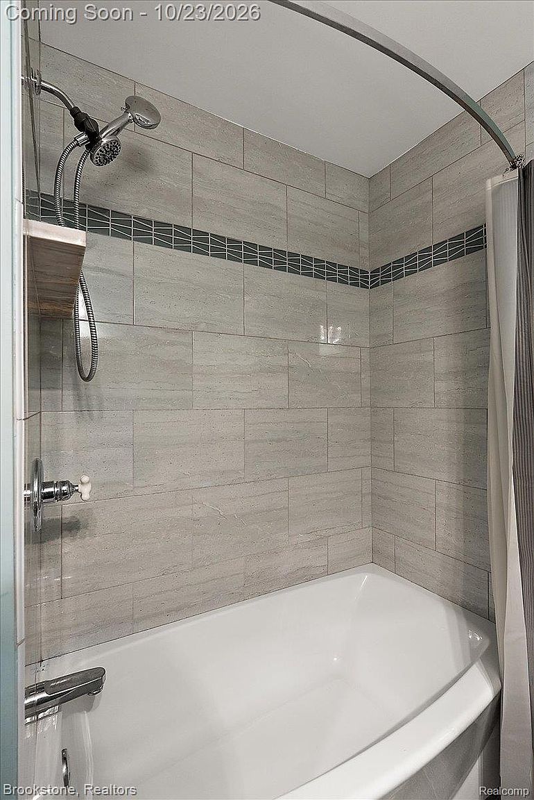 31608 Meadows Ave, photo 24