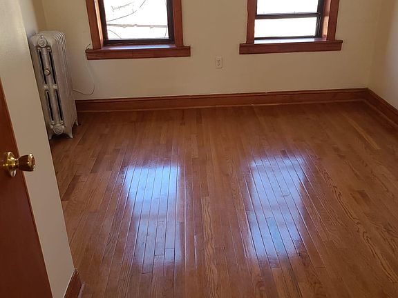 5th image of 227 Sullivan Pl #4
