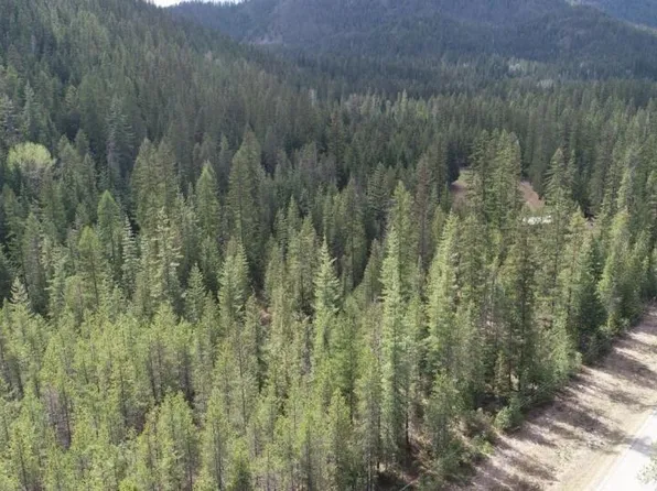 428 N Nordman Rd, Nordman, ID 83848