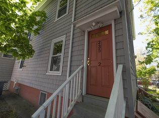 235 Brookline St #2, Cambridge, MA 02139