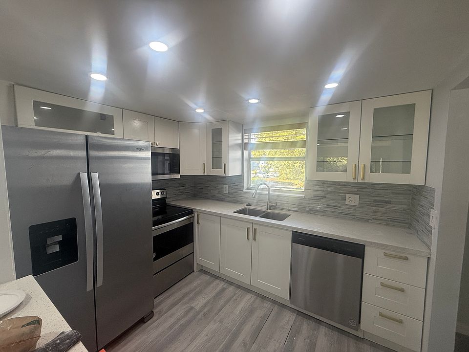 1st image of 9375 Fontainebleau Blvd APT L221