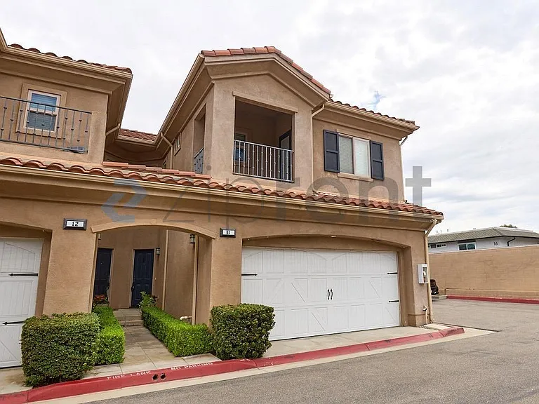 20402 Santa Ana Ave #11 — Photo 2