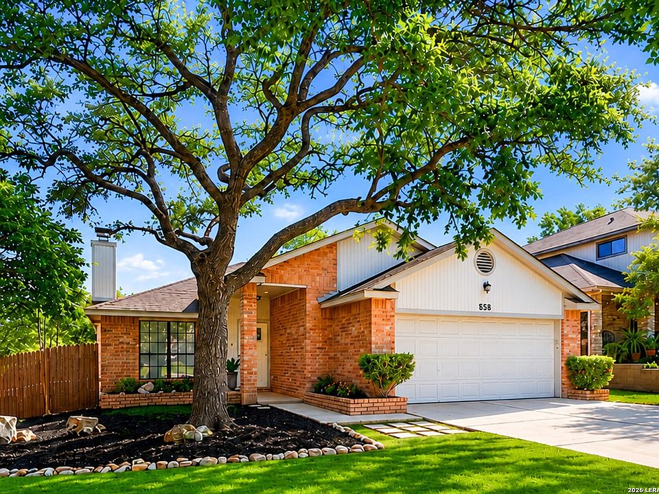 1st image of 858 Amberstone