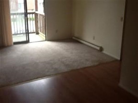 4th image of 1312 East Ave