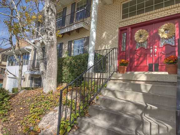 4th image of 1003 E Northbonneville Dr