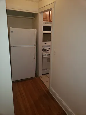 Rented by Metro Garden Realty NYC | media 16