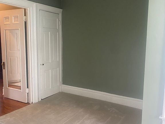 2nd image of 112 N Harrisburg St #3