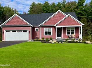 5 Kerr Dr, Gansevoort, NY 12831