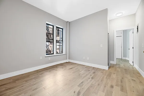 Rented by REAL New York | media 25