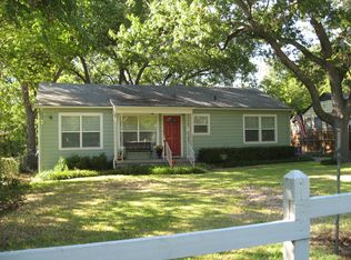 9223 Peninsula Dr, Dallas, TX 75218