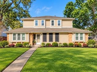 52 S Bachelor Button St, Lake Jackson, TX 77566
